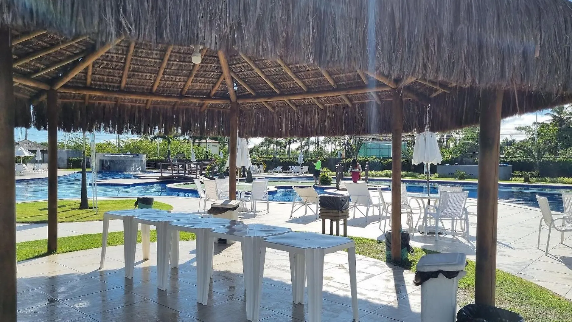 Muro Alto Condominio Clube Porto De Galinhas Por Brevelar